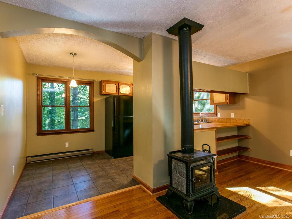 51 Huntington Drive Swannanoa NC 28778