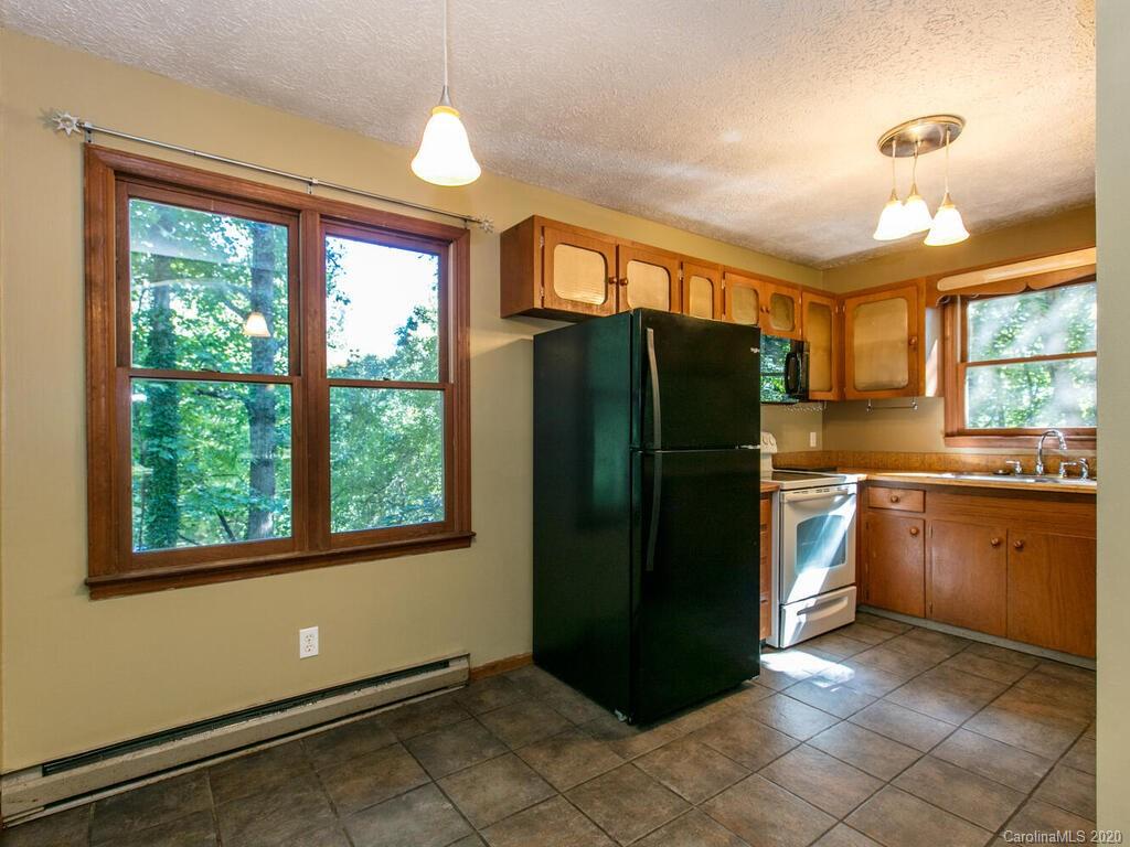 51 Huntington Drive Swannanoa NC 28778