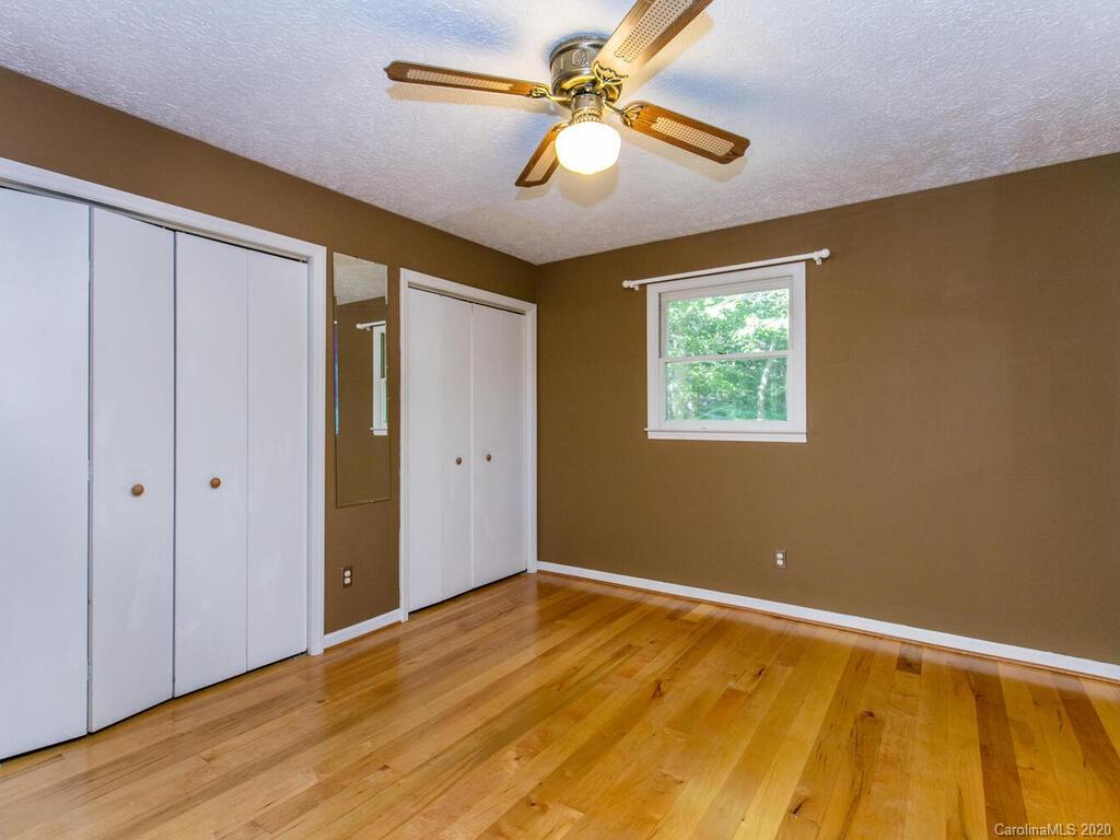 51 Huntington Drive Swannanoa NC 28778