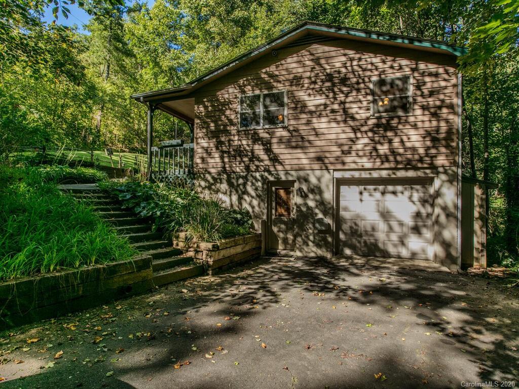 51 Huntington Drive Swannanoa NC 28778