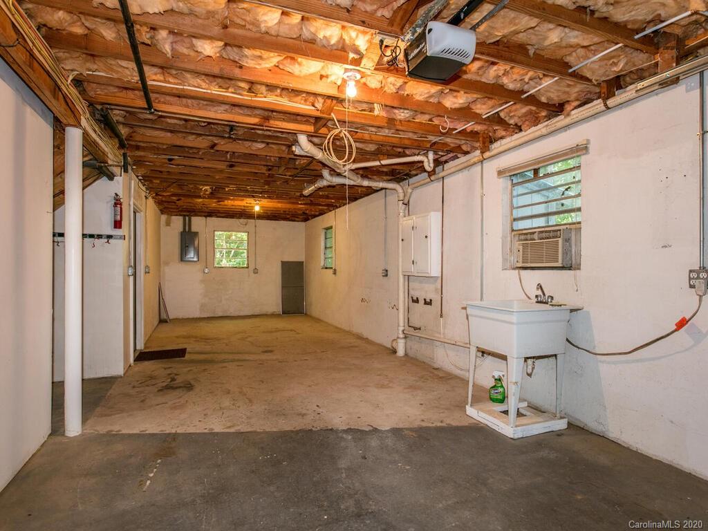 51 Huntington Drive Swannanoa NC 28778
