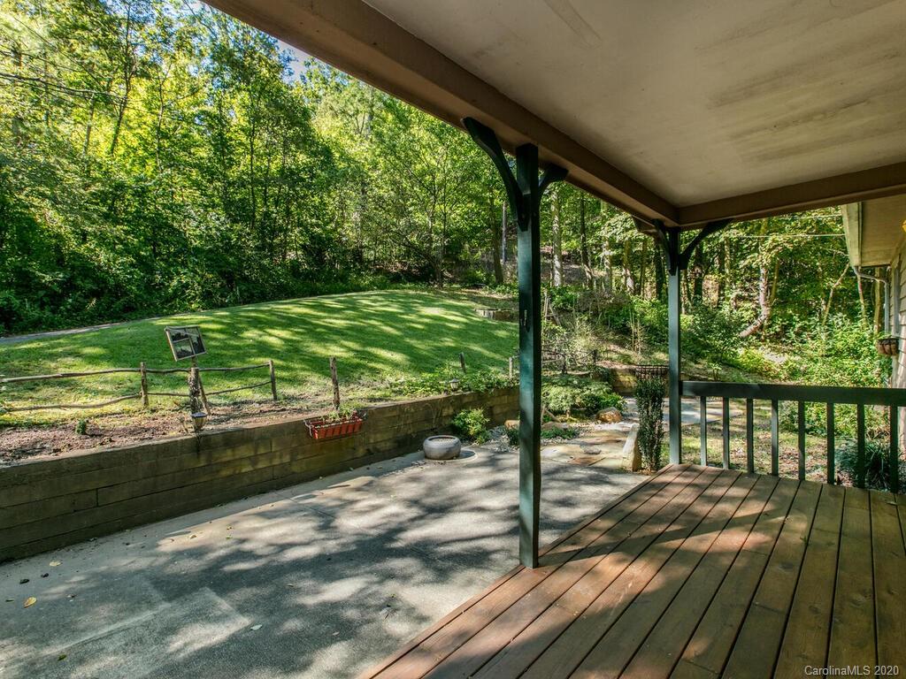 51 Huntington Drive Swannanoa NC 28778
