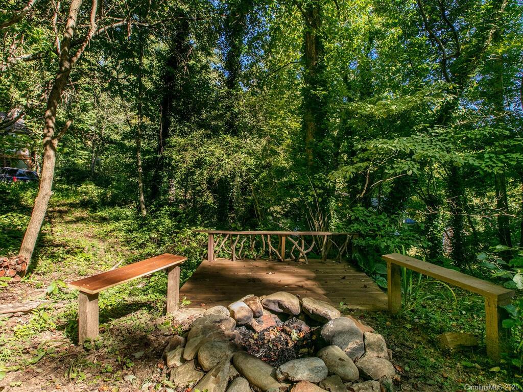 51 Huntington Drive Swannanoa NC 28778
