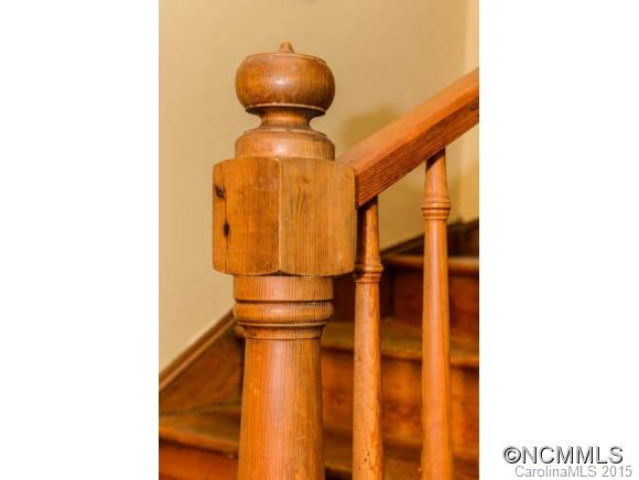 87 Hamburg Mountain Road Weaverville NC 28787