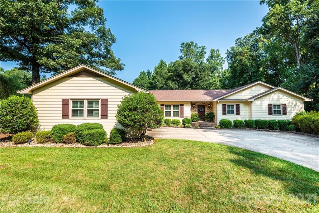 5420 Valley Run Street Hickory NC 28601