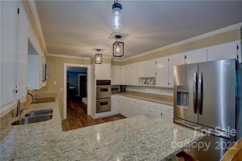 496 English Road Spruce Pine NC 28777