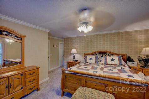 496 English Road Spruce Pine NC 28777