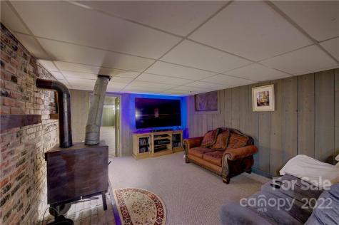 496 English Road Spruce Pine NC 28777
