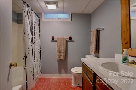 496 English Road Spruce Pine NC 28777