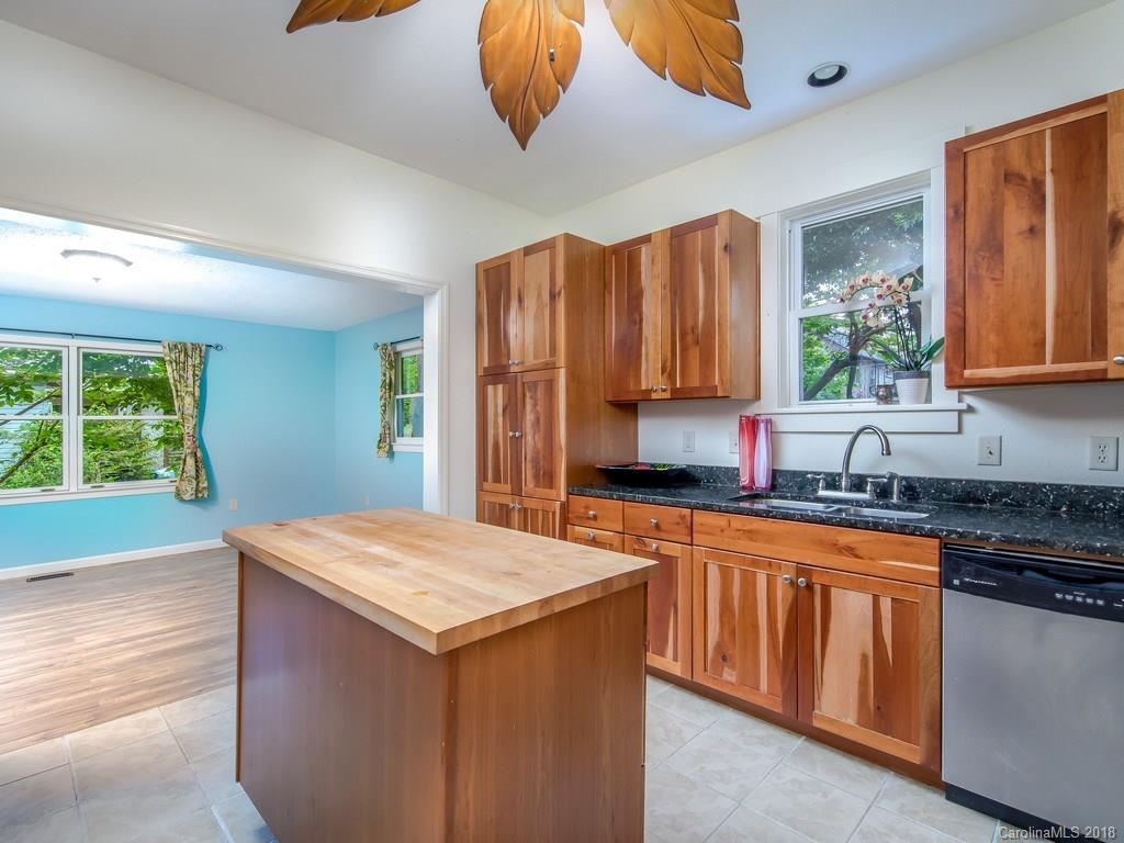 208 Westwood Place Asheville NC 28806
