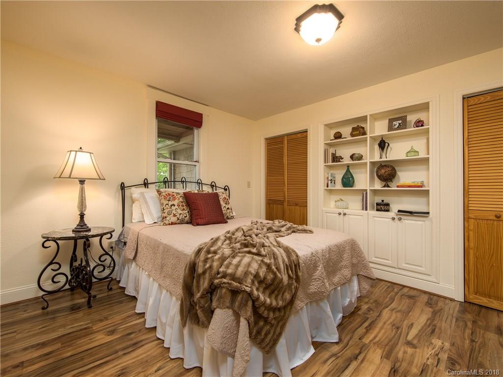 208 Westwood Place Asheville NC 28806