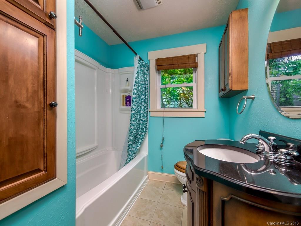 208 Westwood Place Asheville NC 28806
