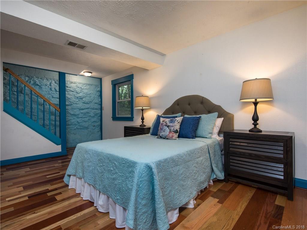208 Westwood Place Asheville NC 28806