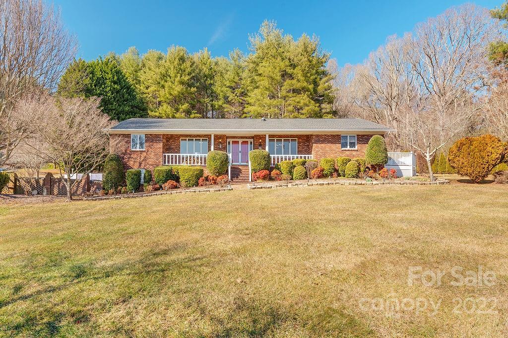 582 Enka Lake Road Candler NC 28715