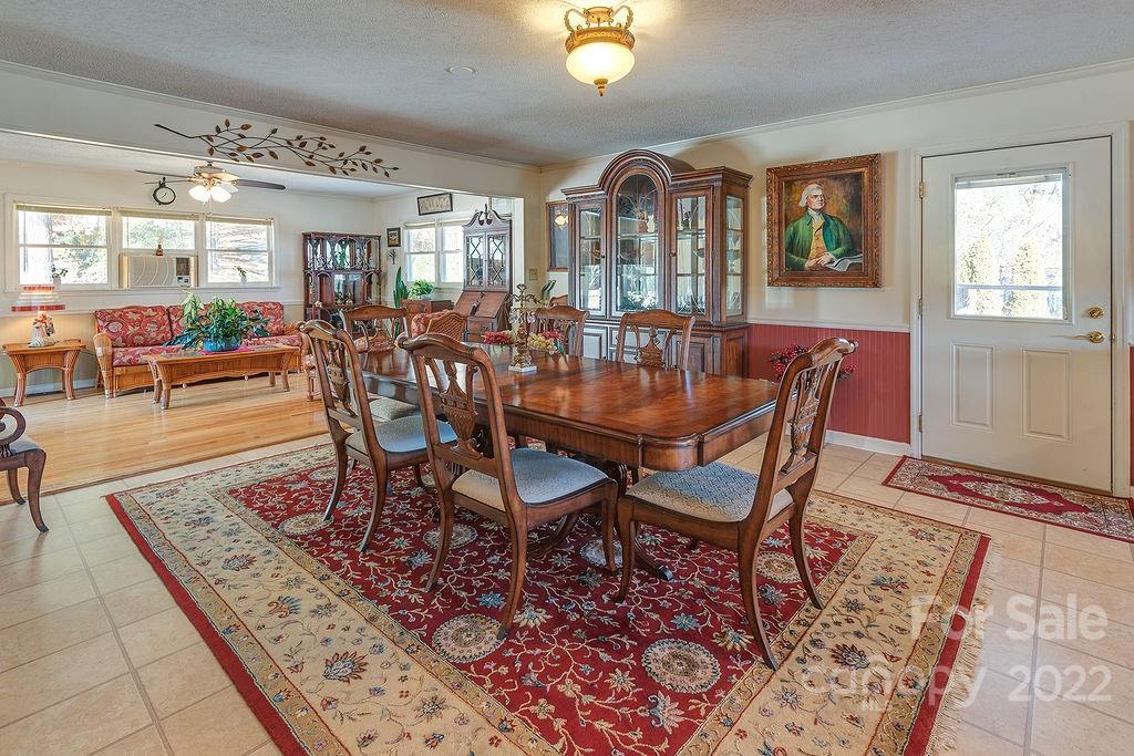 582 Enka Lake Road Candler NC 28715