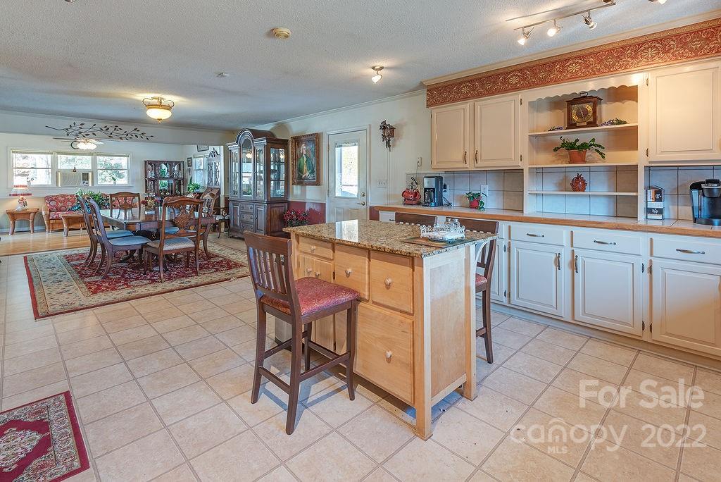 582 Enka Lake Road Candler NC 28715