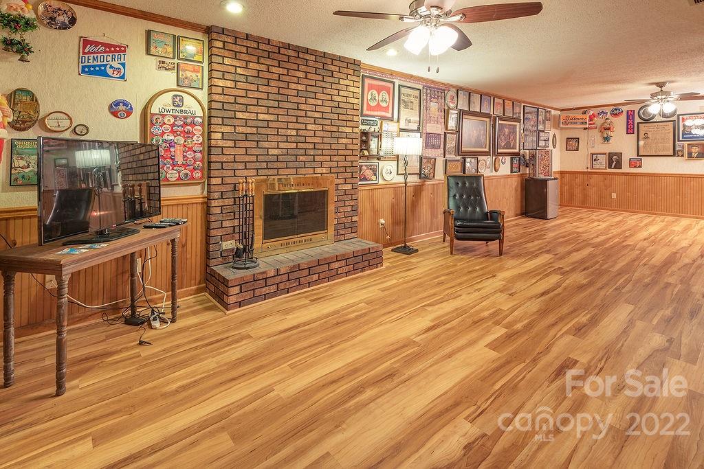 582 Enka Lake Road Candler NC 28715