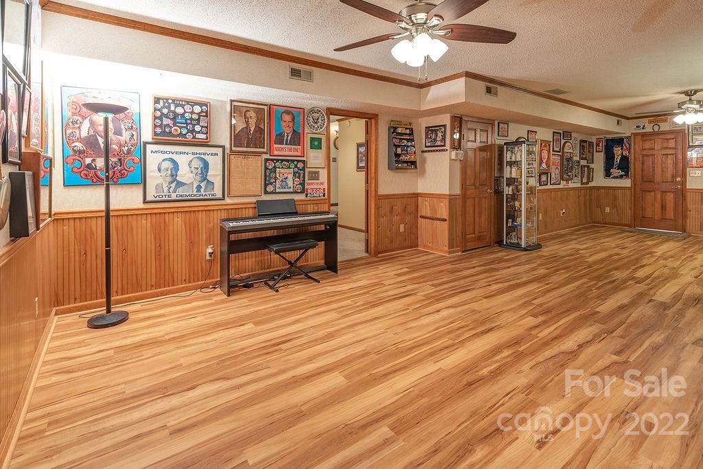 582 Enka Lake Road Candler NC 28715