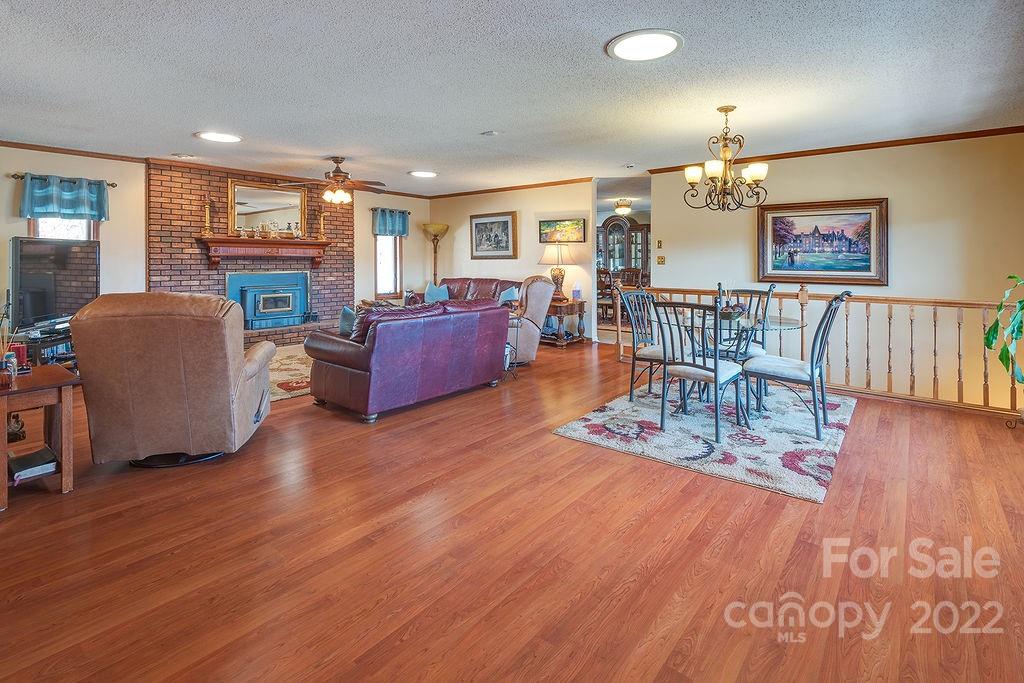 582 Enka Lake Road Candler NC 28715