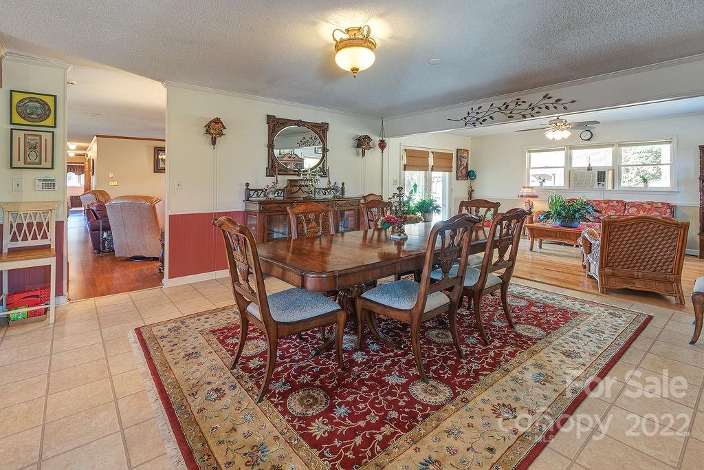 582 Enka Lake Road Candler NC 28715