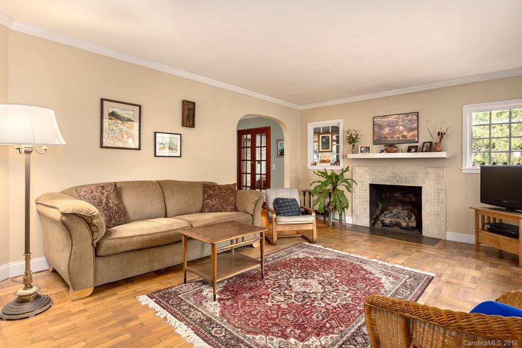 37 Plymouth Circle Asheville NC 28803