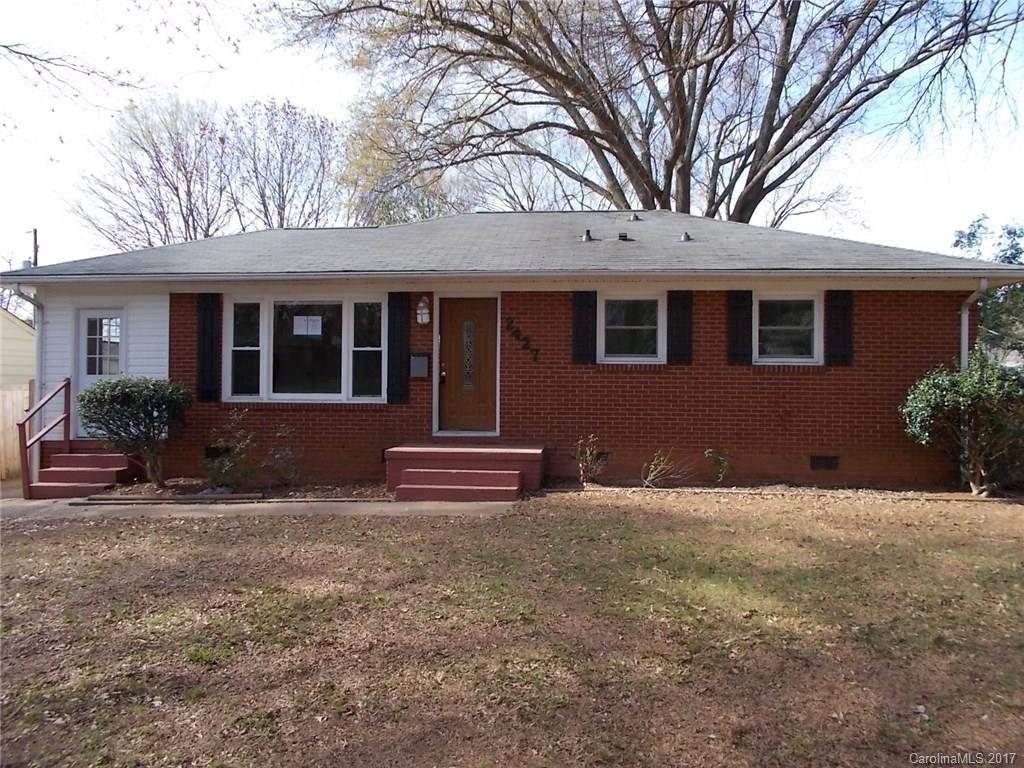 2427 Elkwood Circle Charlotte NC 28205