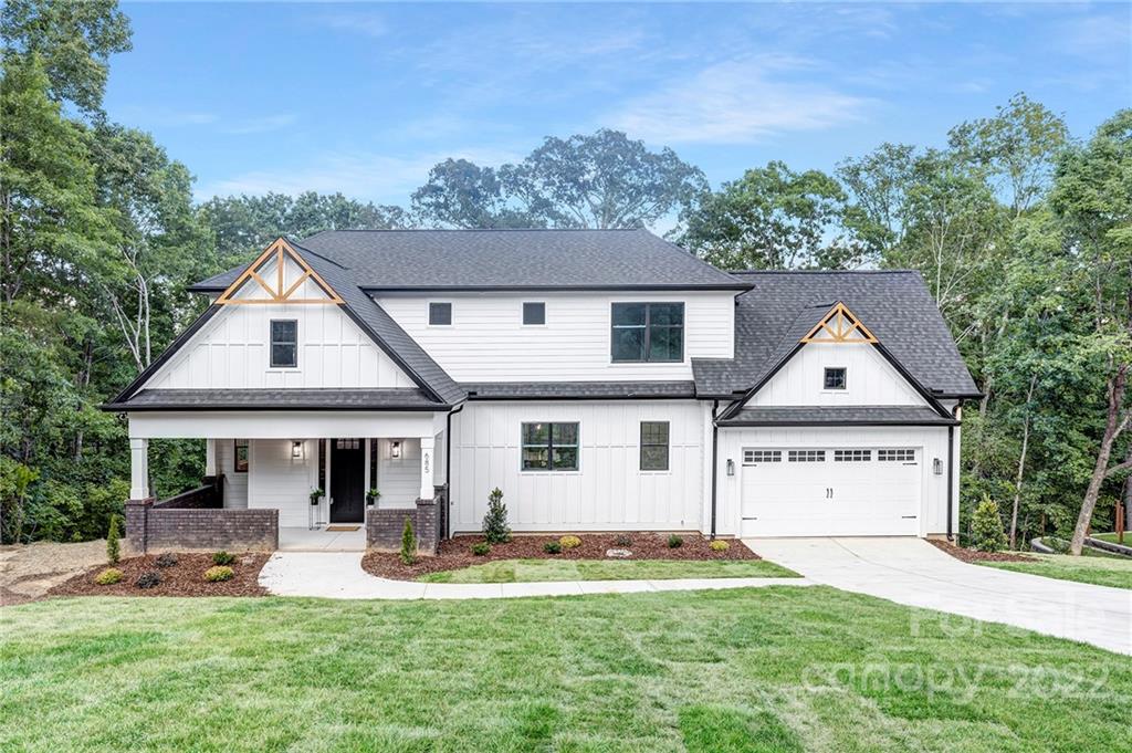 685 Knollcrest Drive NE Concord NC 28025