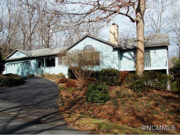 511 Kanasgowa Drive Brevard NC 28712