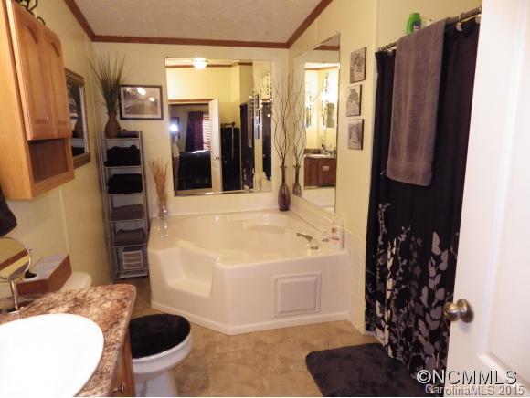 90 Little Knob Road Asheville NC 28803
