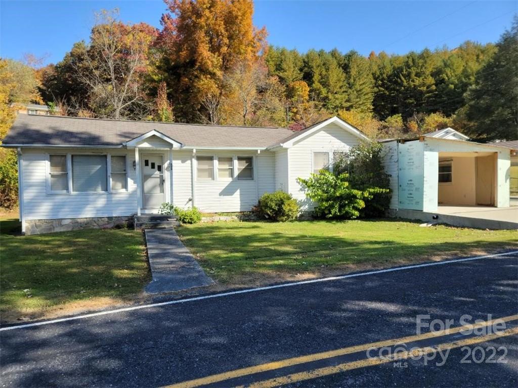 569 Newdale Church Road Burnsville NC 28714