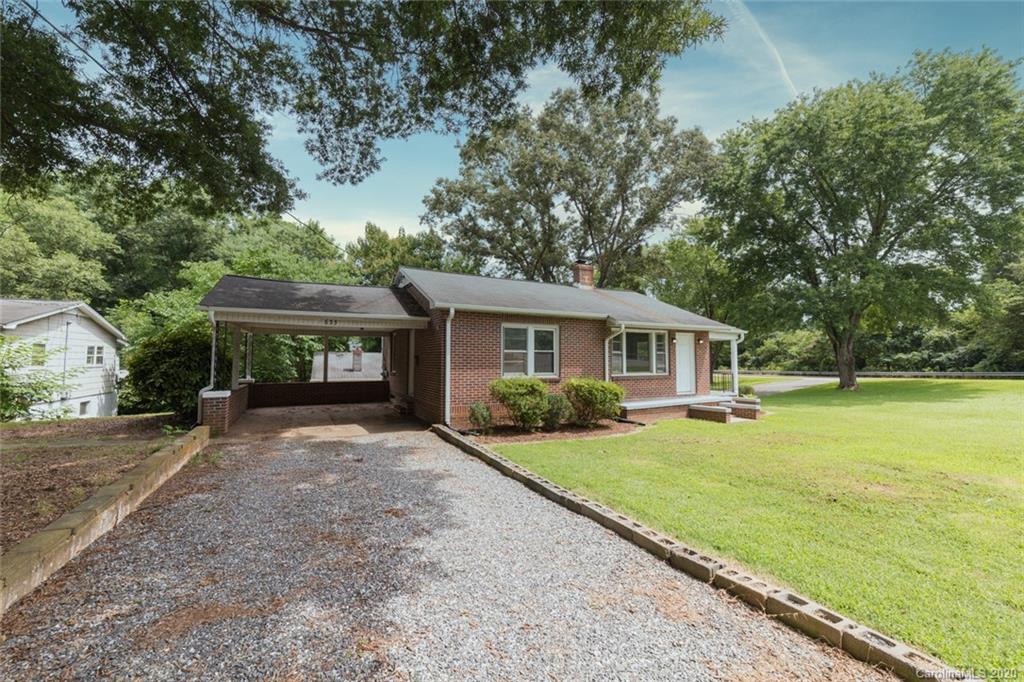 633 11th Street Sw Hickory NC 28602