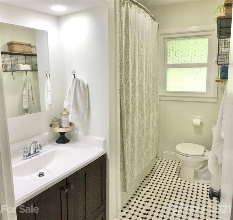 64 Hampden Road Asheville NC 28805