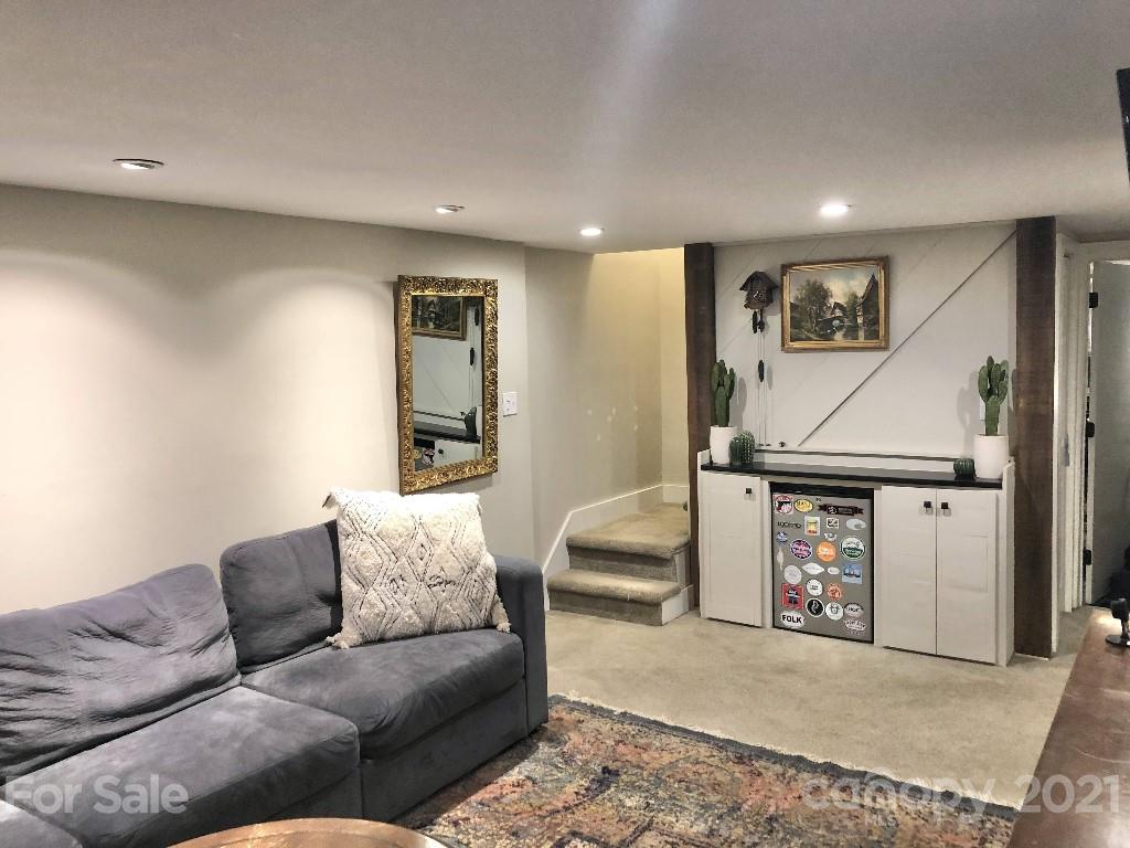 64 Hampden Road Asheville NC 28805