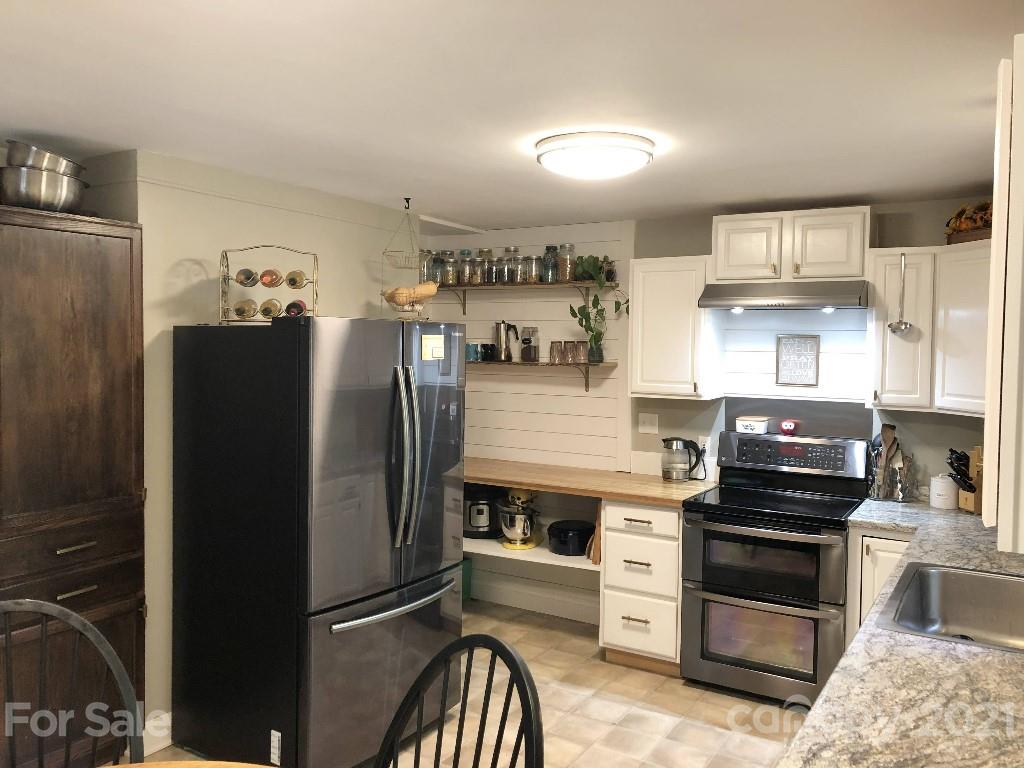 64 Hampden Road Asheville NC 28805