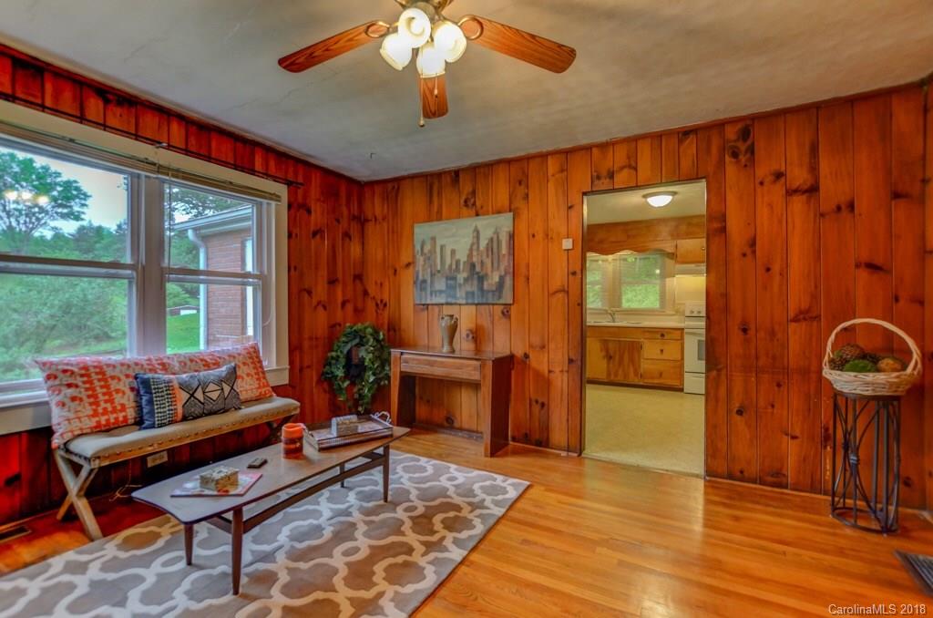 17 Mckinnish Cove Road Asheville NC 28806