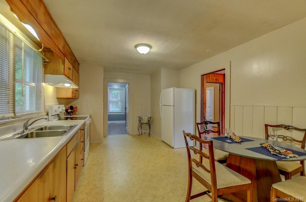 17 Mckinnish Cove Road Asheville NC 28806