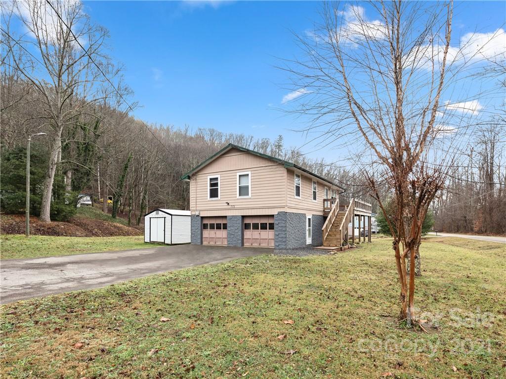 773 Bee Tree Road Swannanoa NC 28778