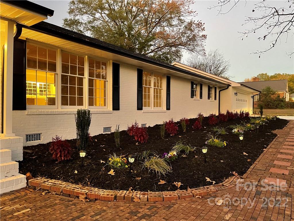 12501 Delshire Lane Charlotte NC 28273
