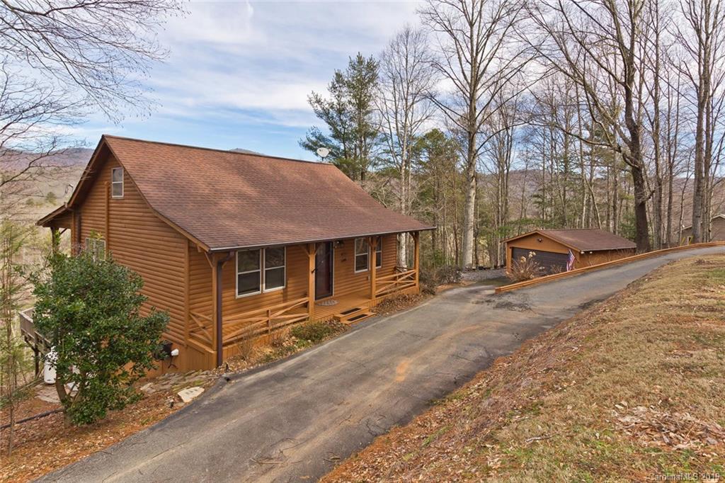 28 Whitaker Circle Fairview NC 28730