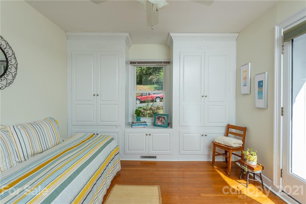 156 Beverly Road Asheville NC 28805