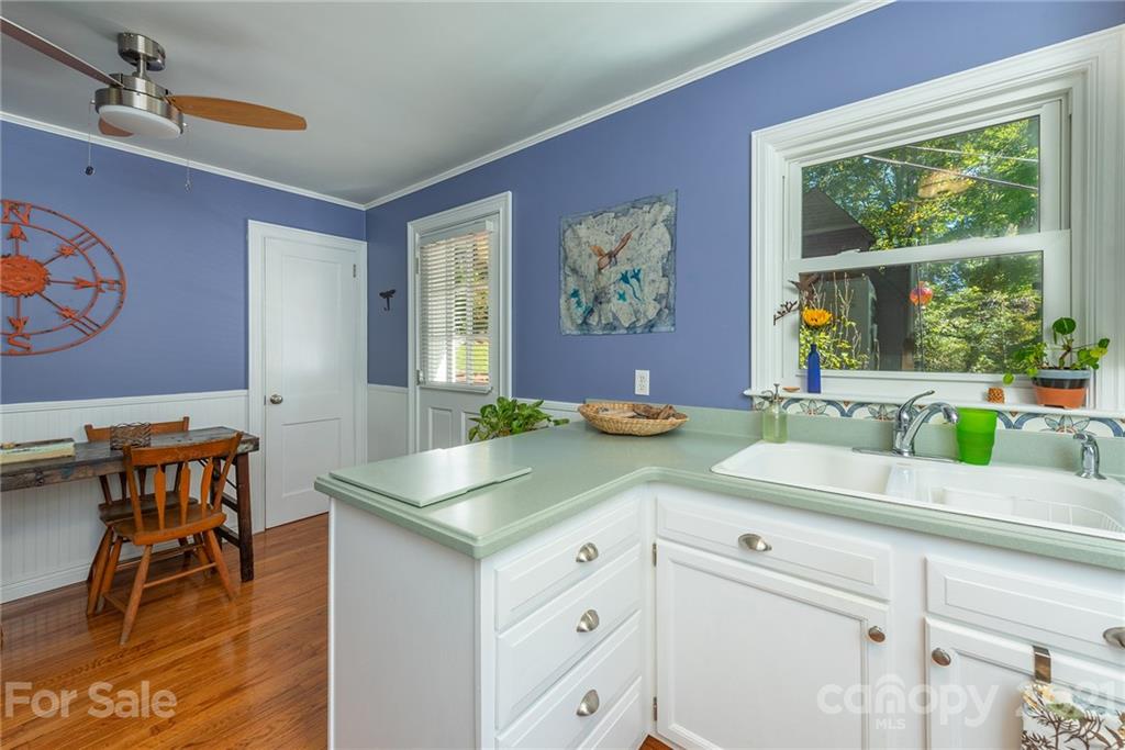 156 Beverly Road Asheville NC 28805