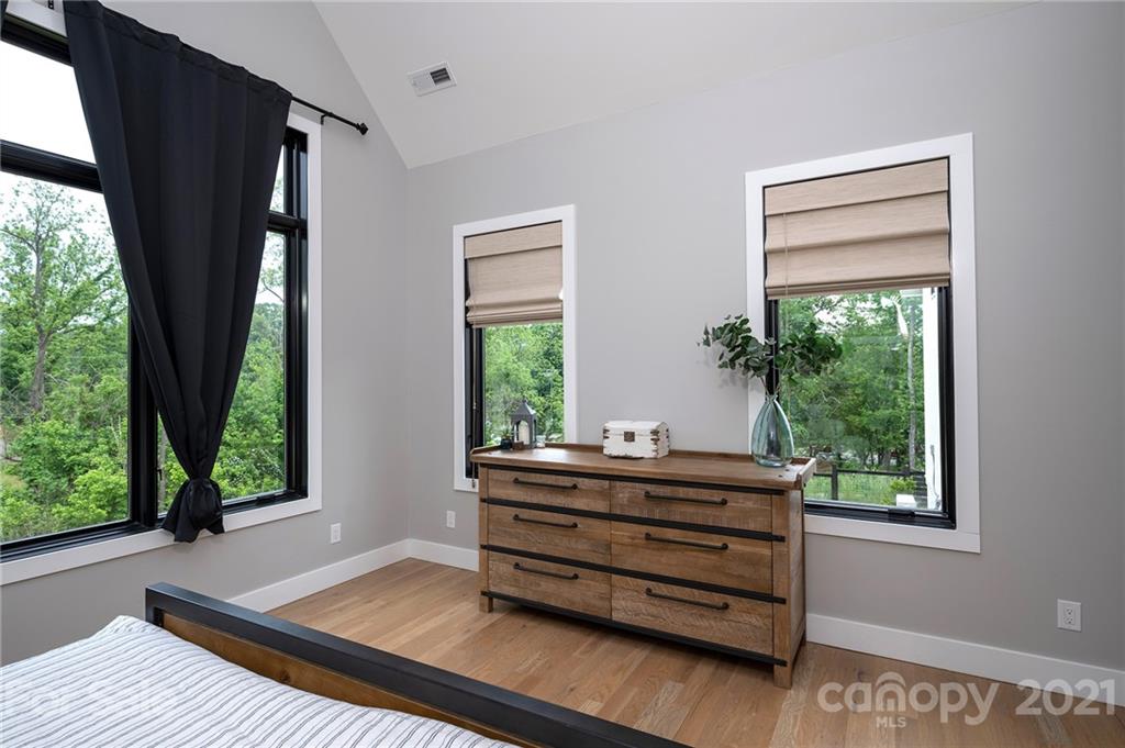 7 Coleman Street Weaverville NC 28787
