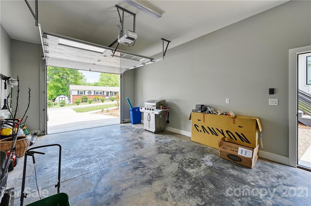 7 Coleman Street Weaverville NC 28787