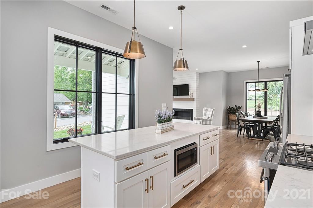 7 Coleman Street Weaverville NC 28787