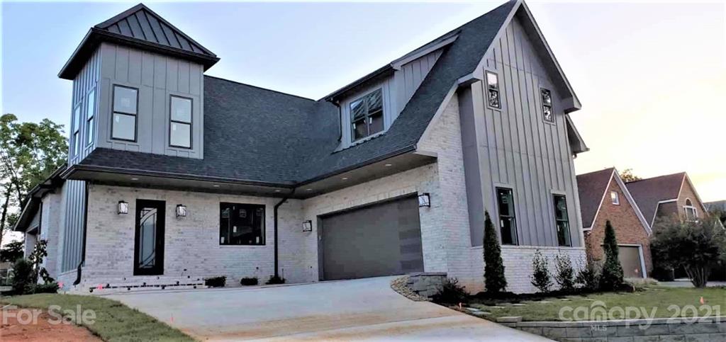 557 1st Avenue NW Hickory NC 28601