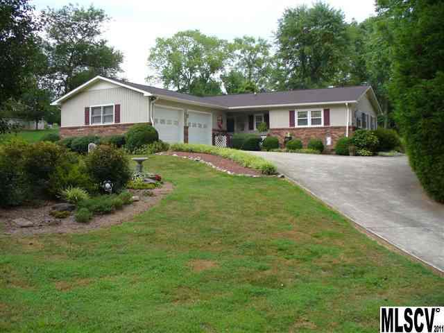 2513 Sweetbriar Circle Lenoir NC 28645