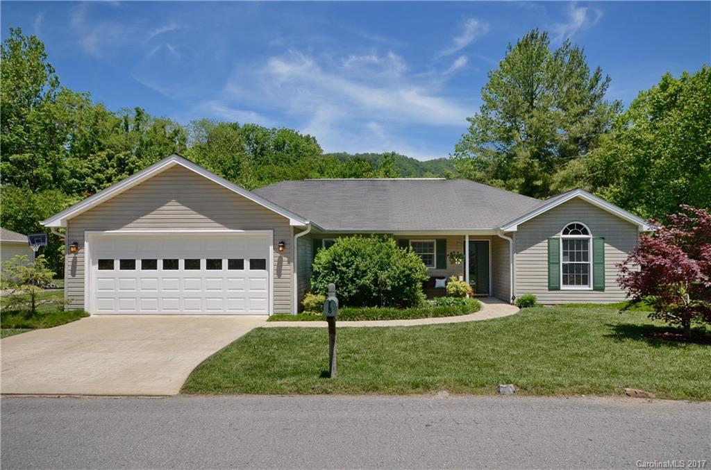 8 Pin Oak Lane Swannanoa NC 28778