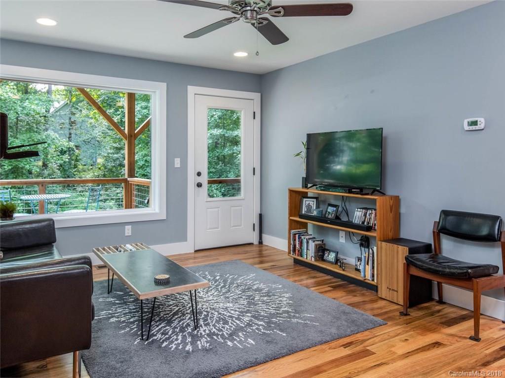 180 Sand Hill Road Asheville NC 28806