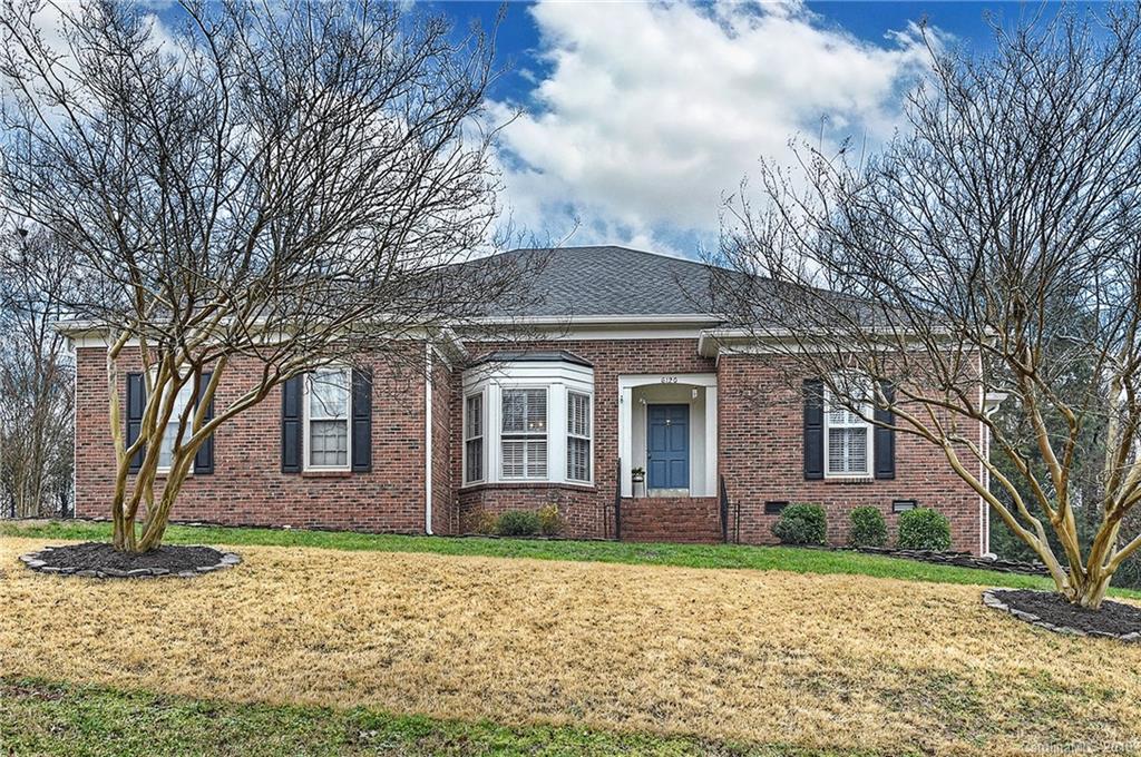 6120 Lexham Lane Charlotte NC 28277