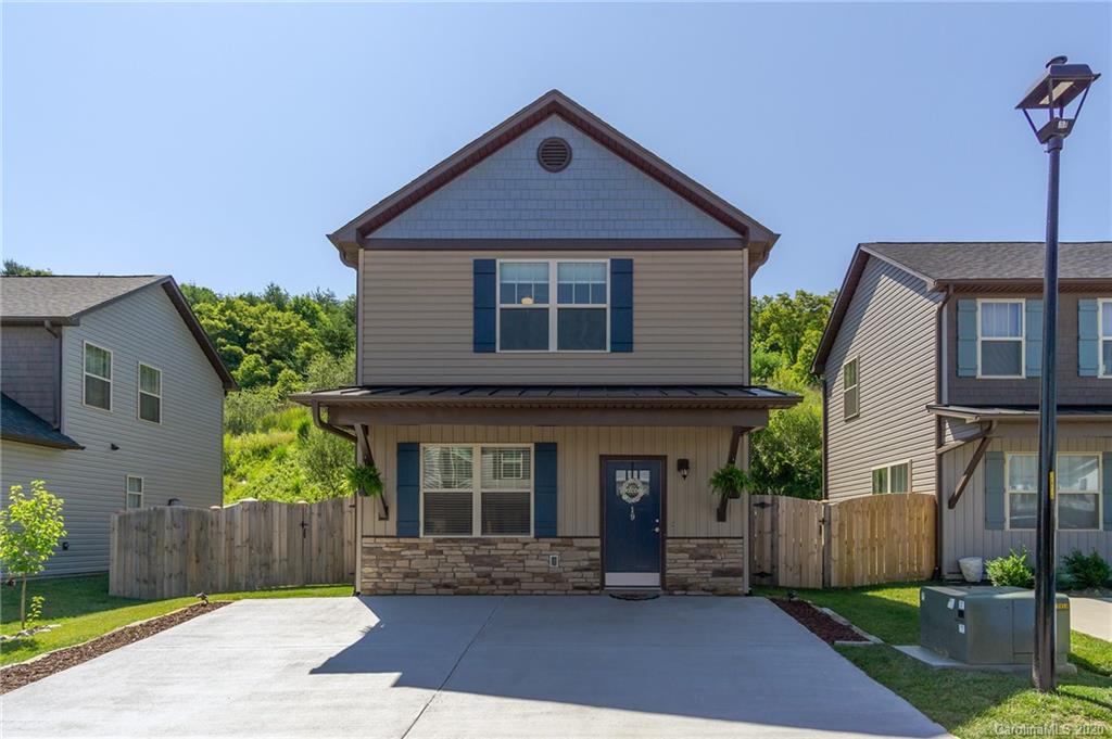 19 Mann Lane Fletcher NC 28732